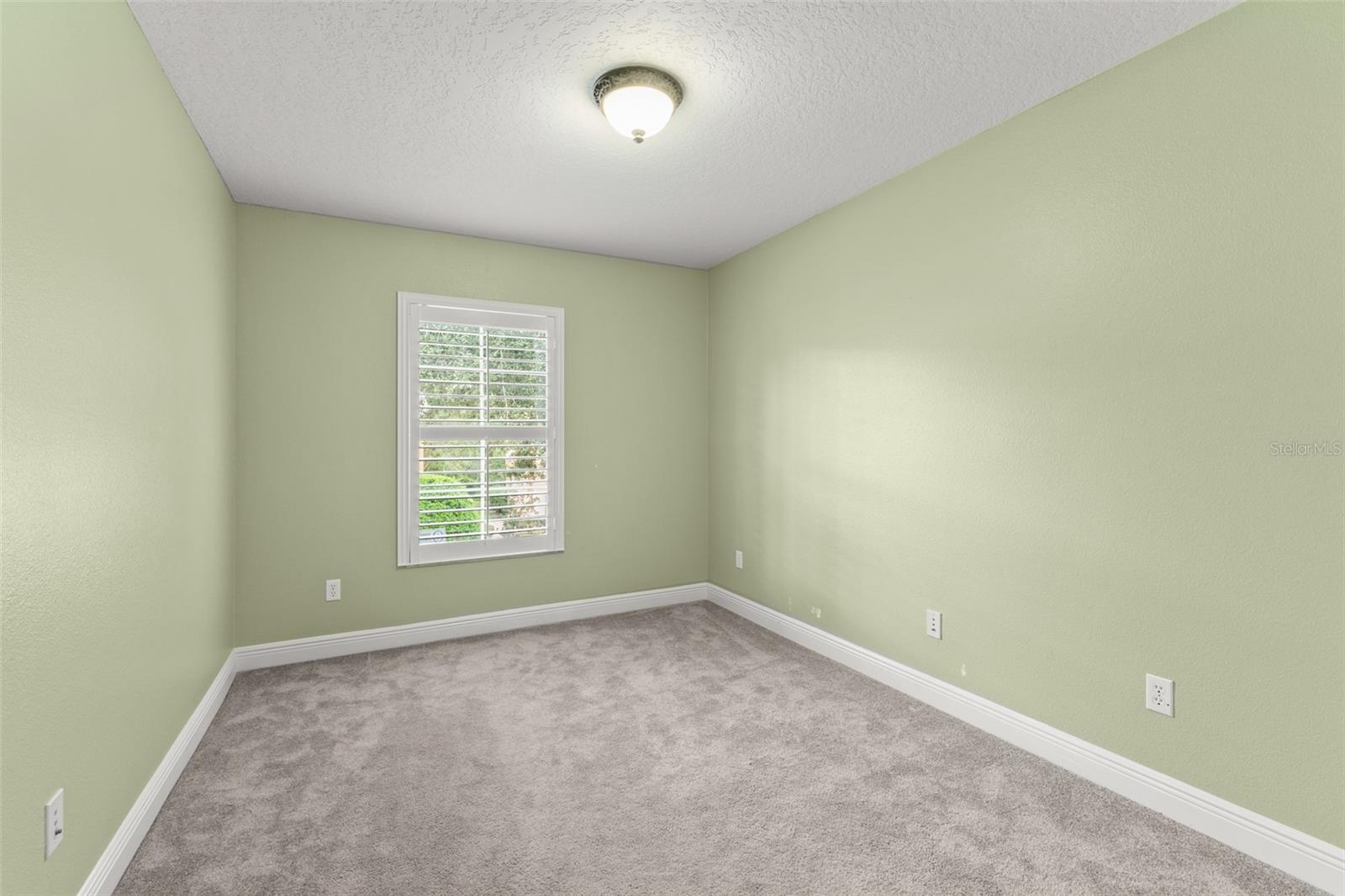 Image 31 of 43 For 868 Assembly Court