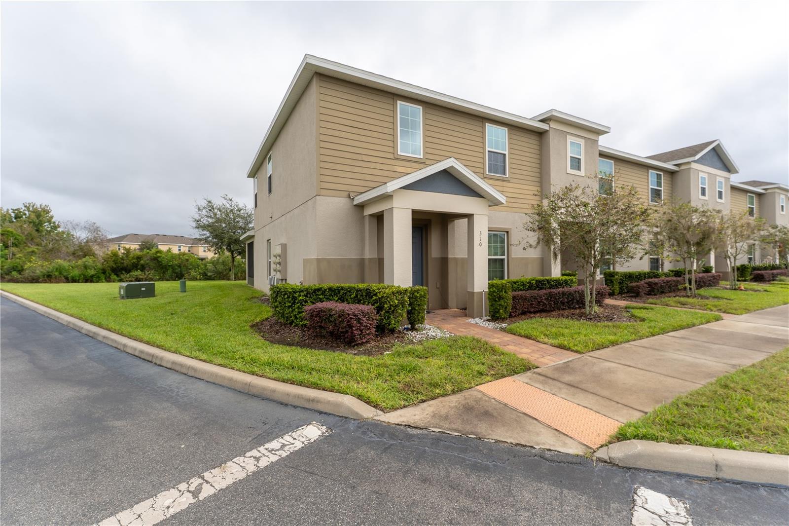 Image 2 of 29 For 310 Annabelle Way