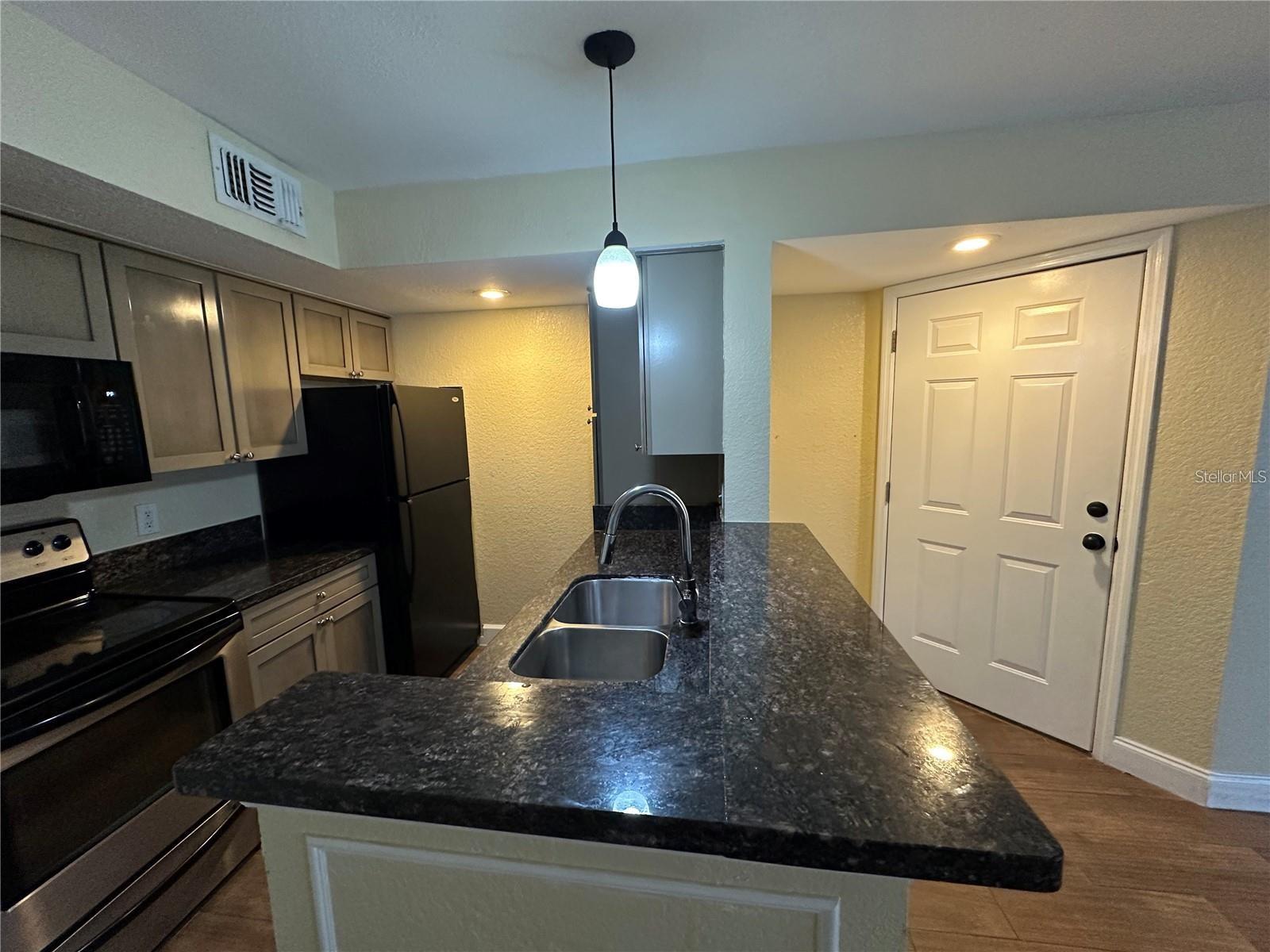 Image 11 of 30 For 5108 Conroy Road 1713