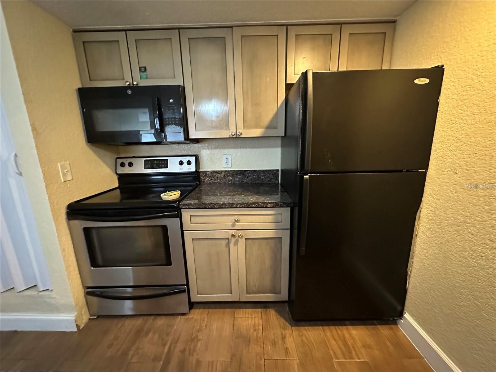 Image 6 of 30 For 5108 Conroy Road 1713