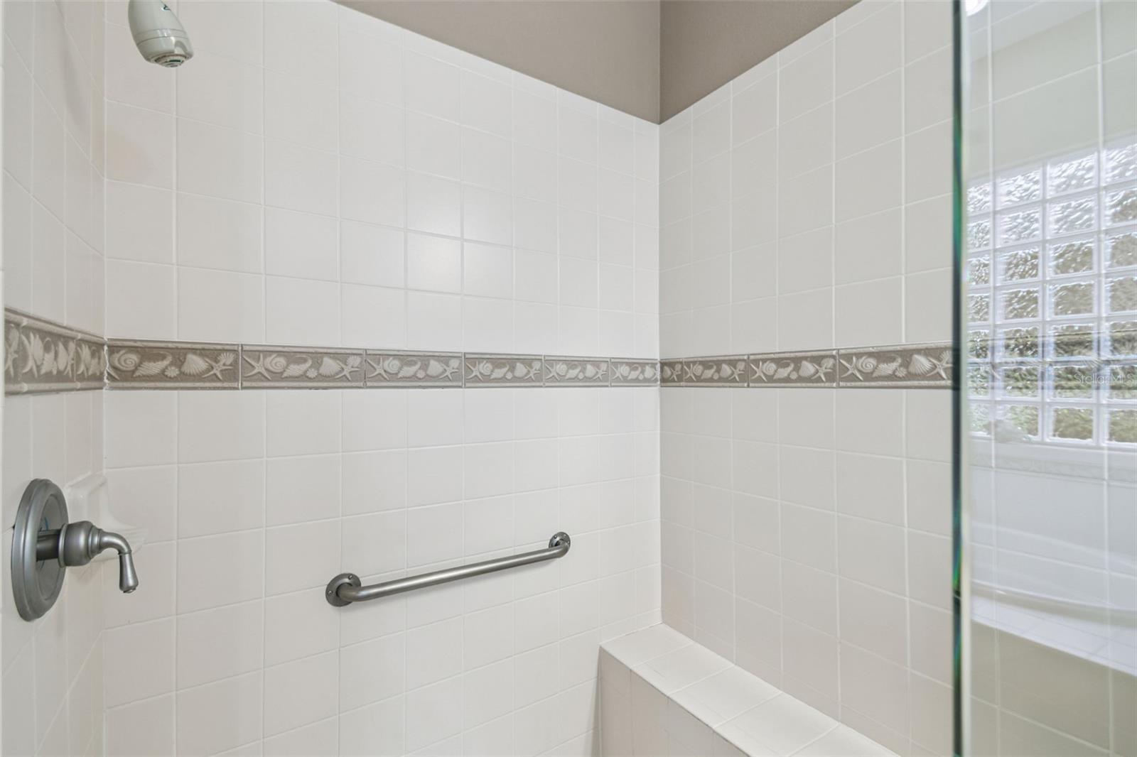 Image 28 of 59 For 861 Bella Viana Road