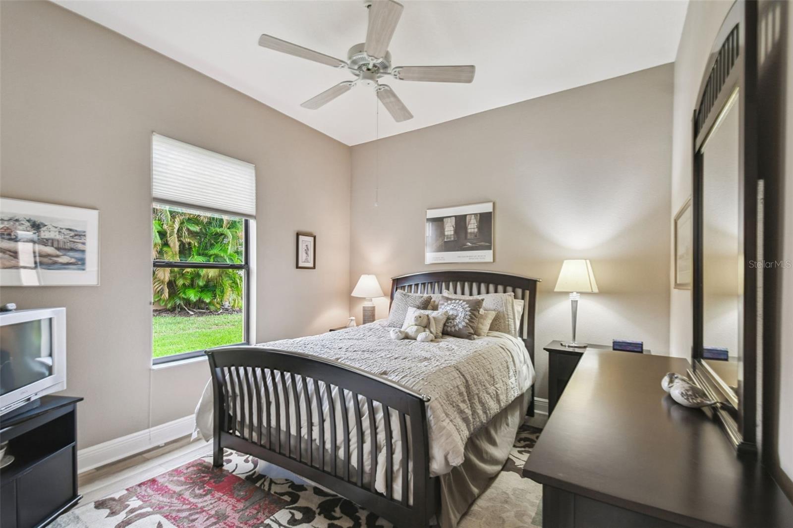 Image 29 of 59 For 861 Bella Viana Road