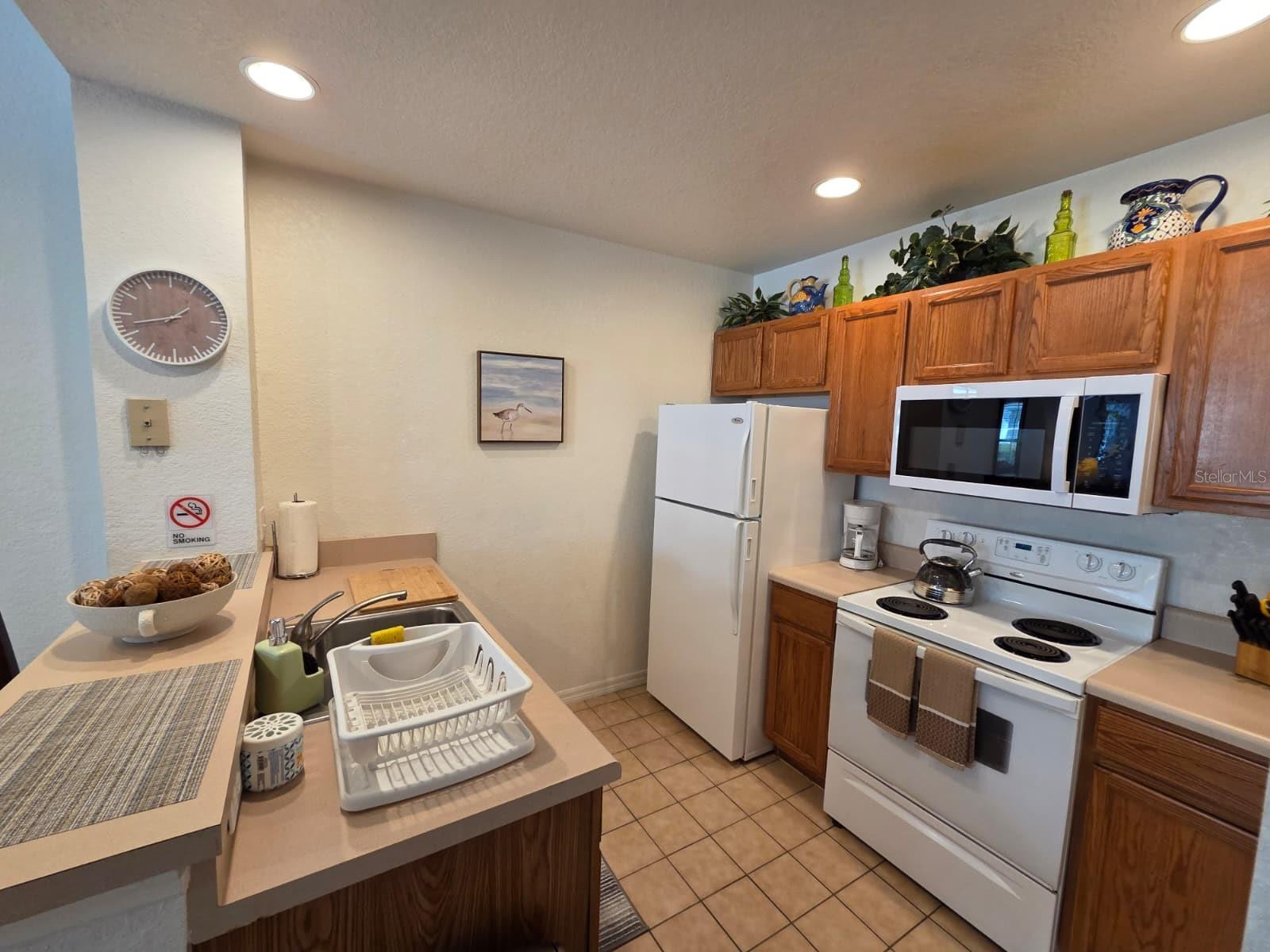 Image 3 of 25 For 4600 Yellowgold Road W 106