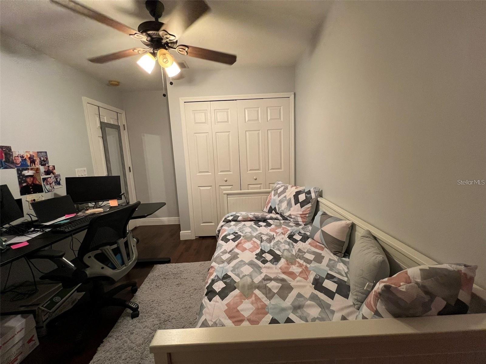 Image 13 of 24 For 9528 Silver Buttonwood Street