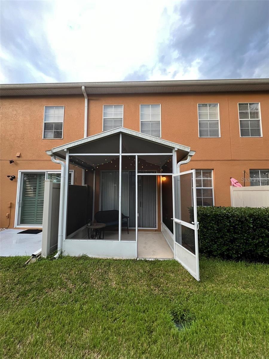 Image 20 of 24 For 9528 Silver Buttonwood Street