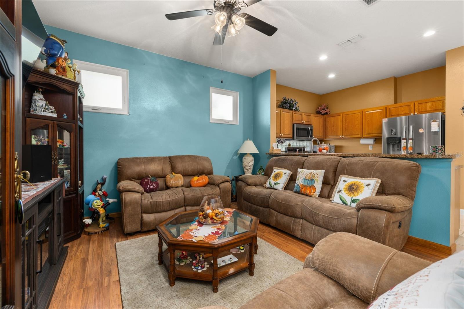 Image 11 of 63 For 2920 Sunset Vista Boulevard