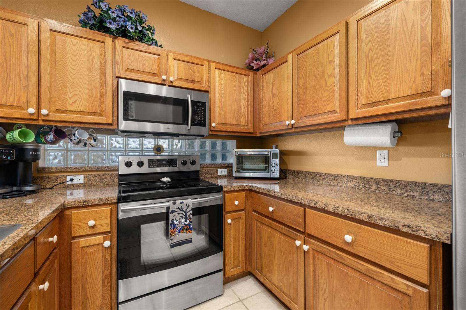 Image 16 of 63 For 2920 Sunset Vista Boulevard