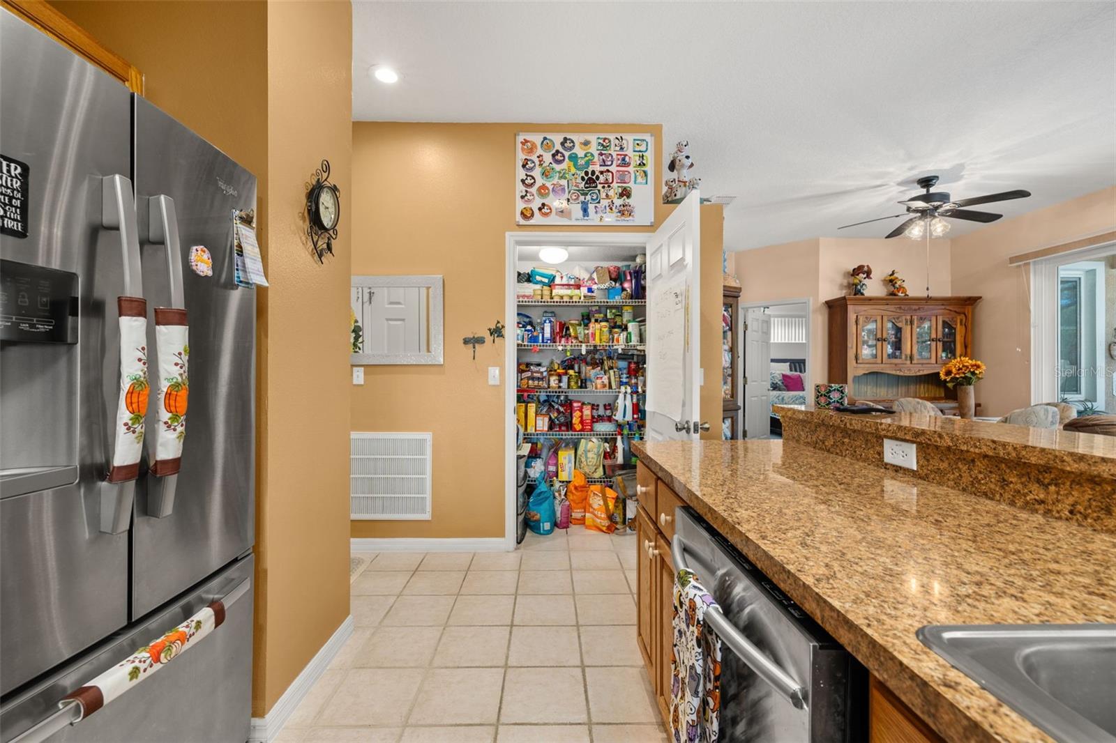 Image 17 of 63 For 2920 Sunset Vista Boulevard