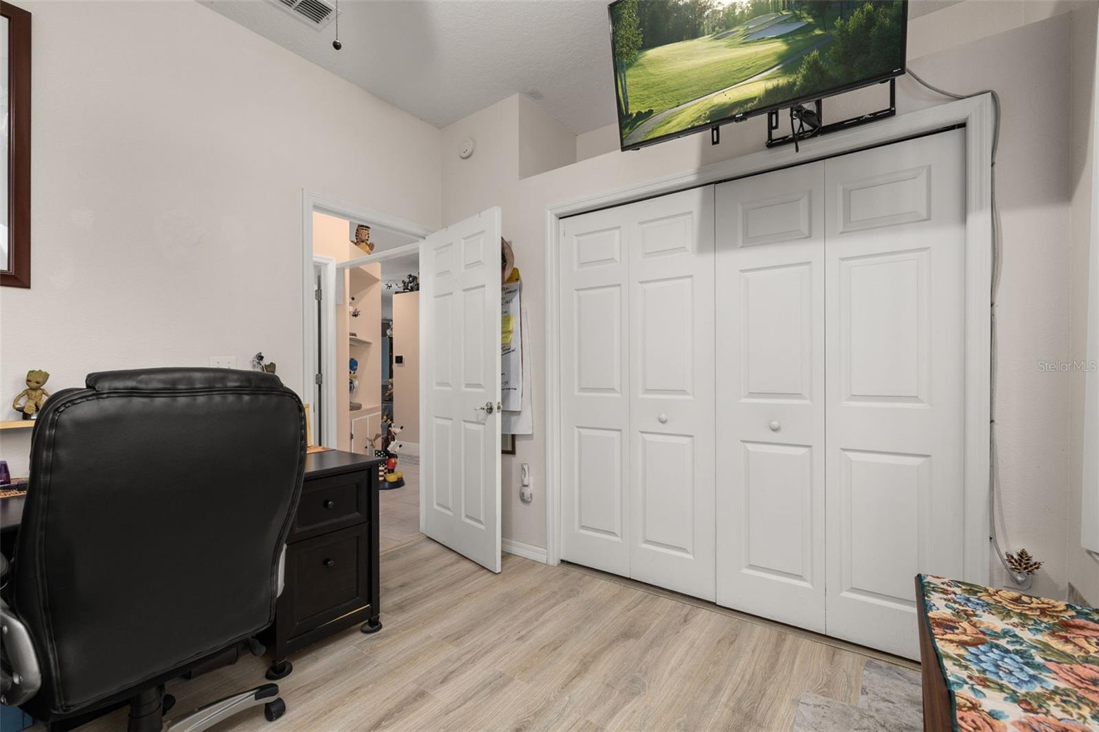 Image 20 of 63 For 2920 Sunset Vista Boulevard