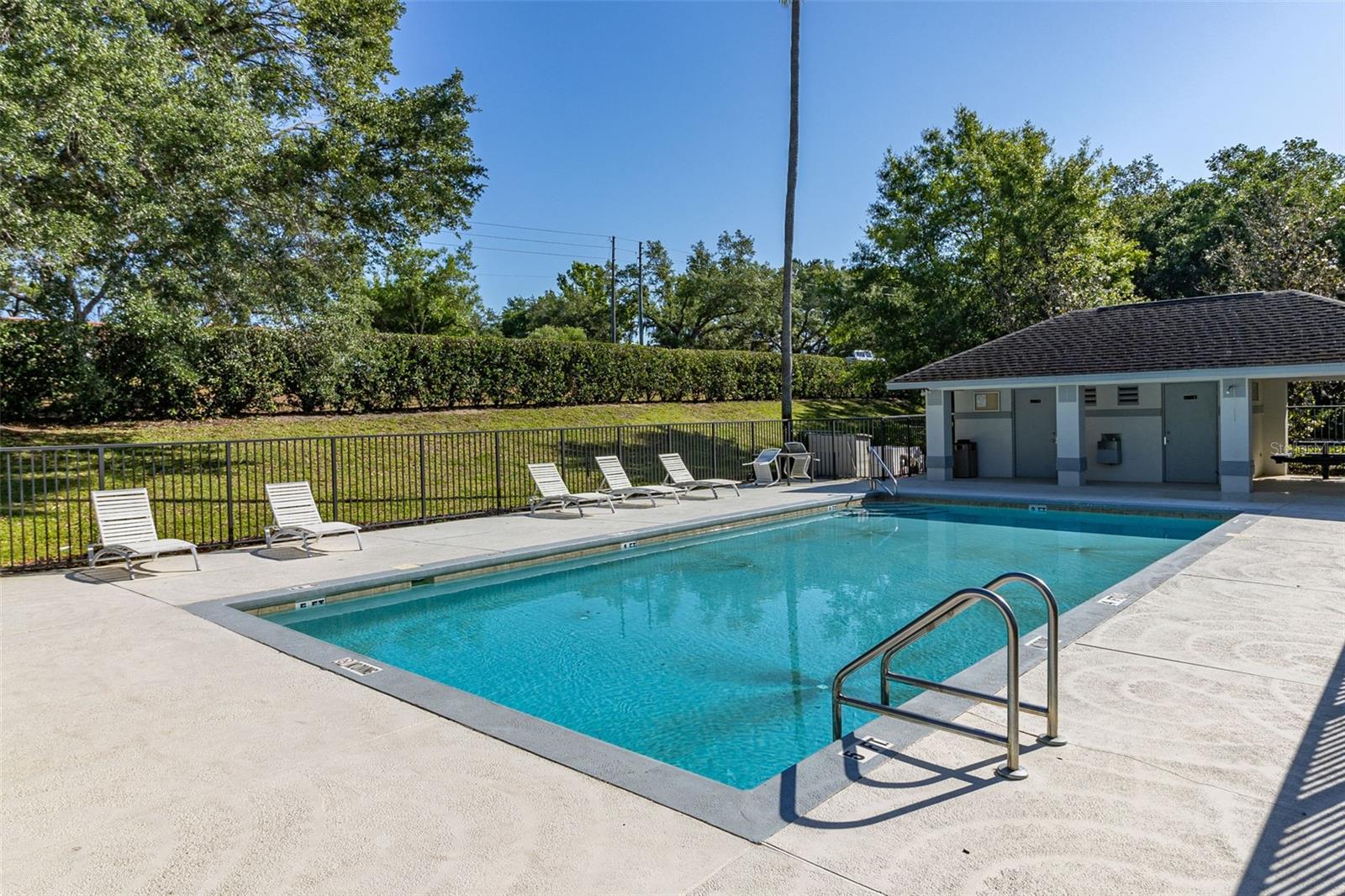 Image 50 of 63 For 2920 Sunset Vista Boulevard