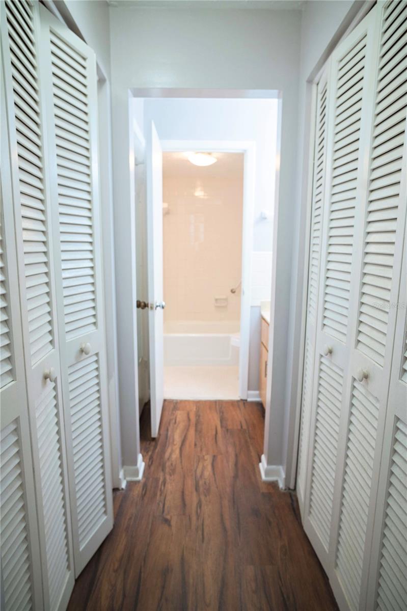 Image 31 of 64 For 4212 Lake Underhill Road 5d9