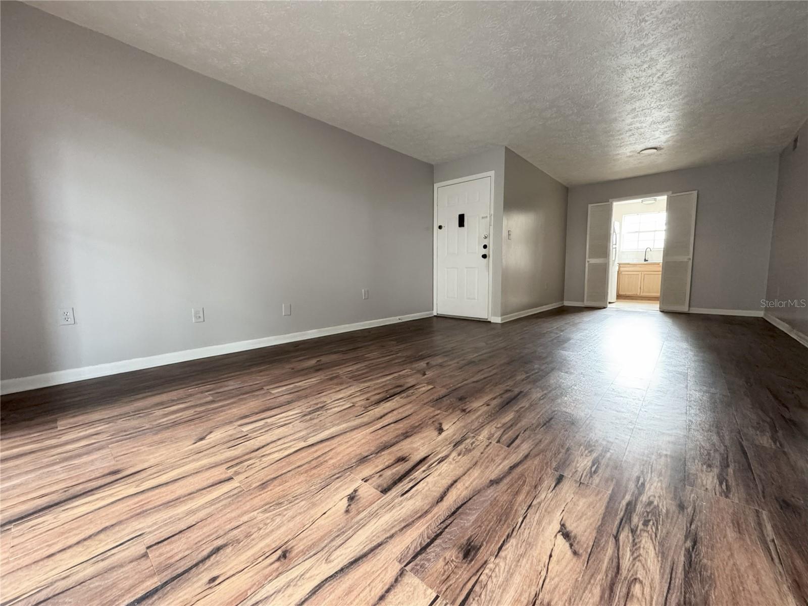 Image 34 of 64 For 4212 Lake Underhill Road 5d9