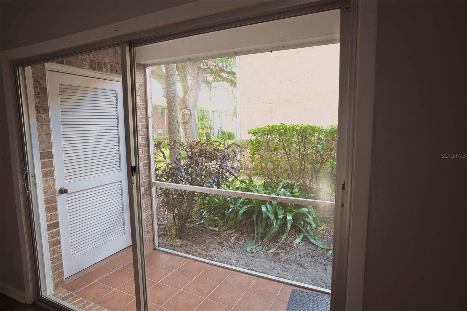 Image 40 of 64 For 4212 Lake Underhill Road 5d9