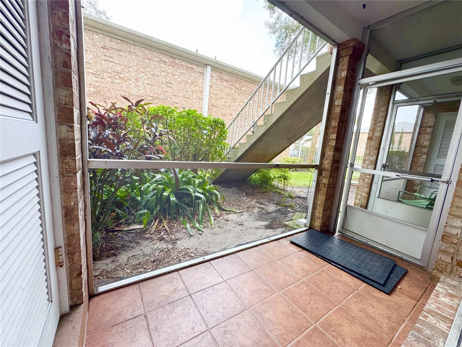 Image 41 of 64 For 4212 Lake Underhill Road 5d9