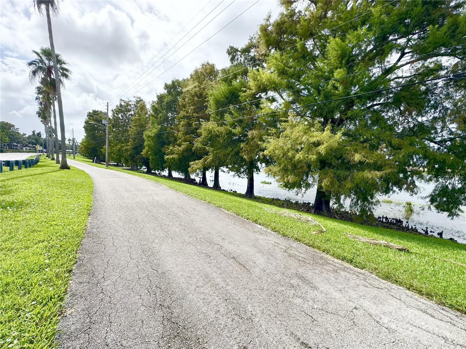 Image 60 of 64 For 4212 Lake Underhill Road 5d9
