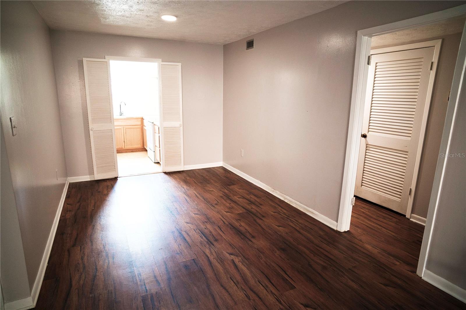Image 7 of 64 For 4212 Lake Underhill Road 5d9