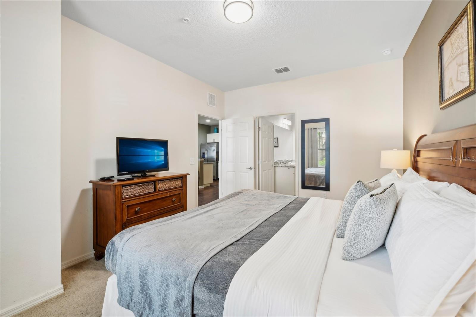 Image 21 of 23 For 2901 Edenshire Way 107