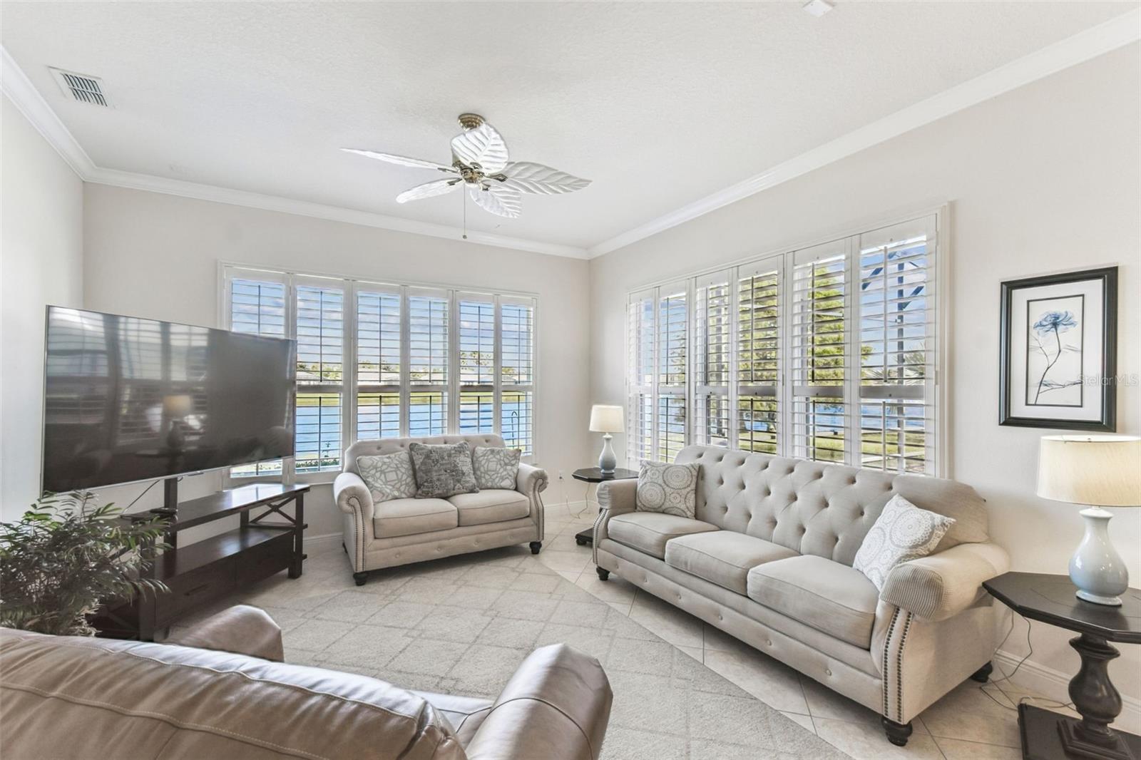 Image 10 of 36 For 722 Shorehaven Drive