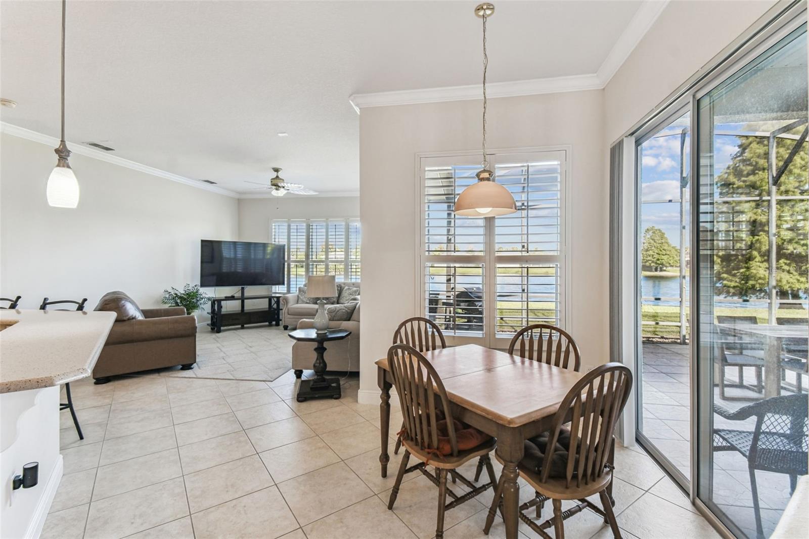 Image 11 of 36 For 722 Shorehaven Drive