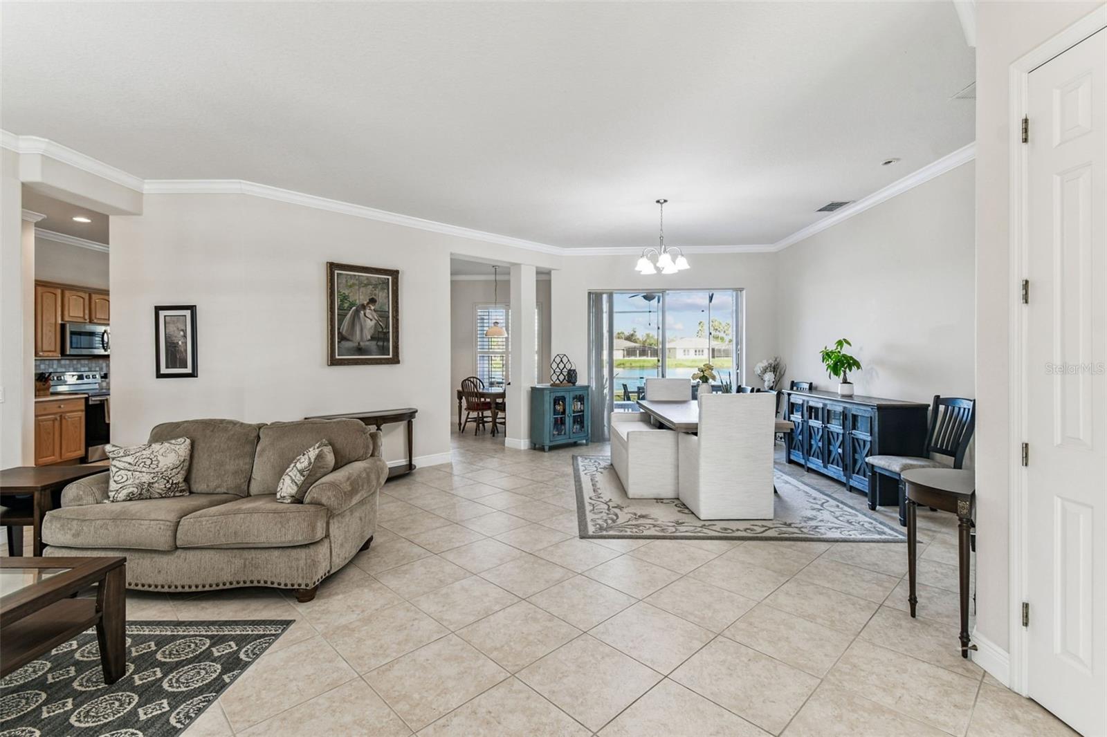 Image 16 of 36 For 722 Shorehaven Drive