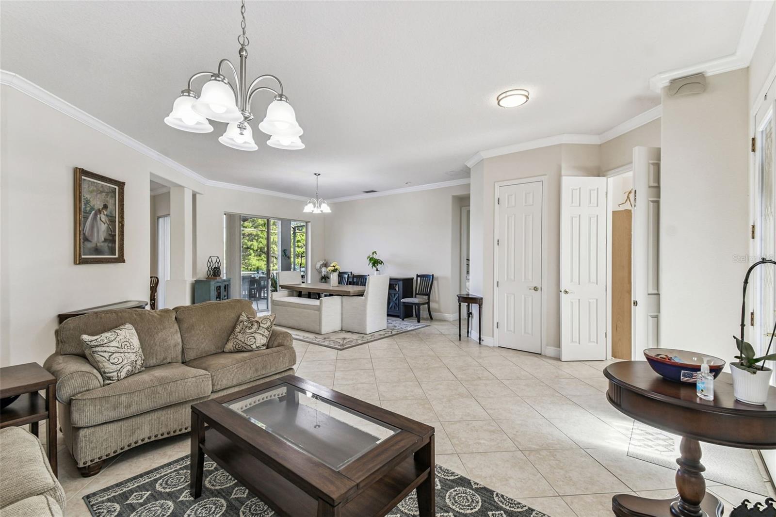 Image 17 of 36 For 722 Shorehaven Drive