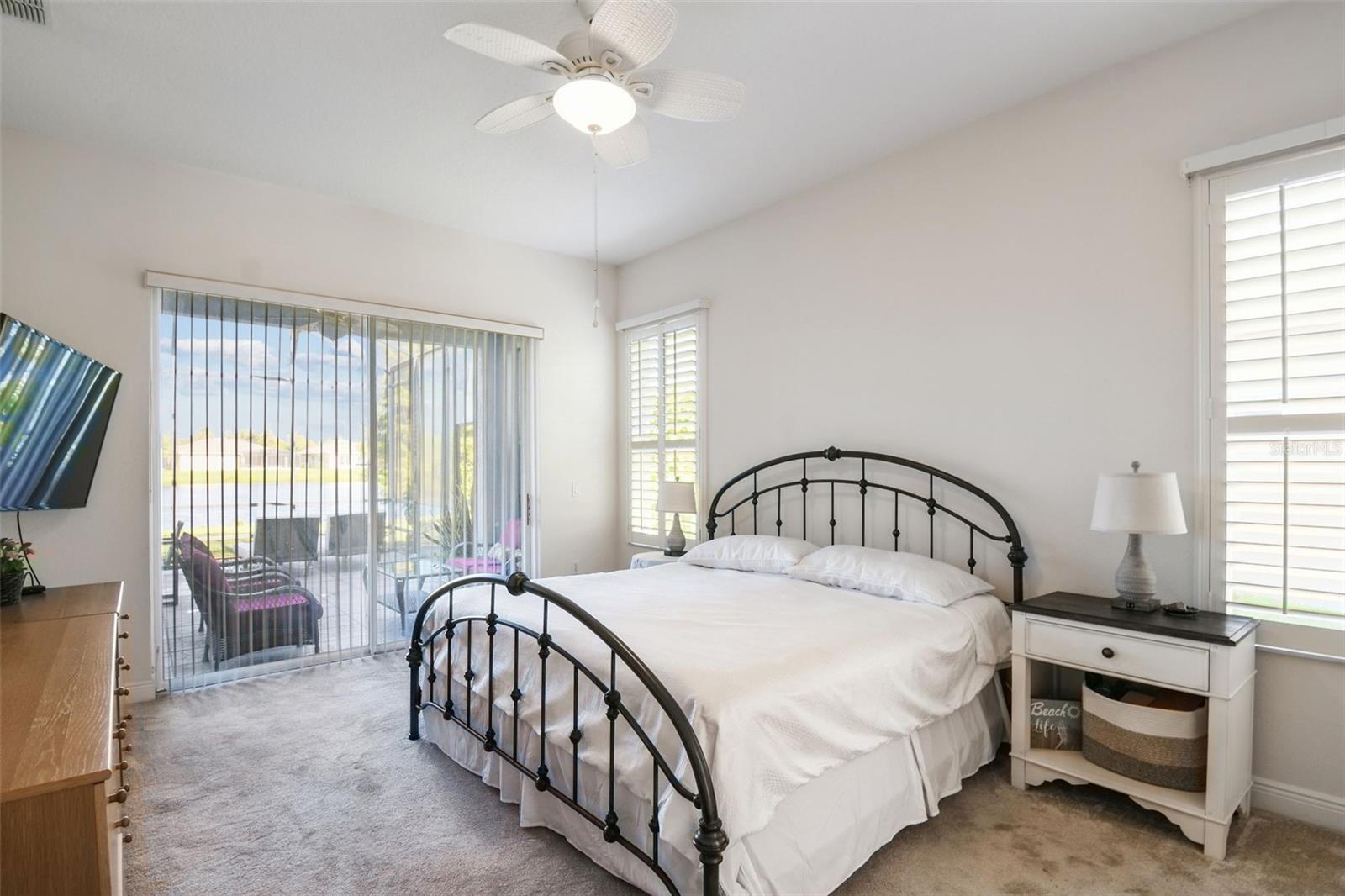 Image 18 of 36 For 722 Shorehaven Drive