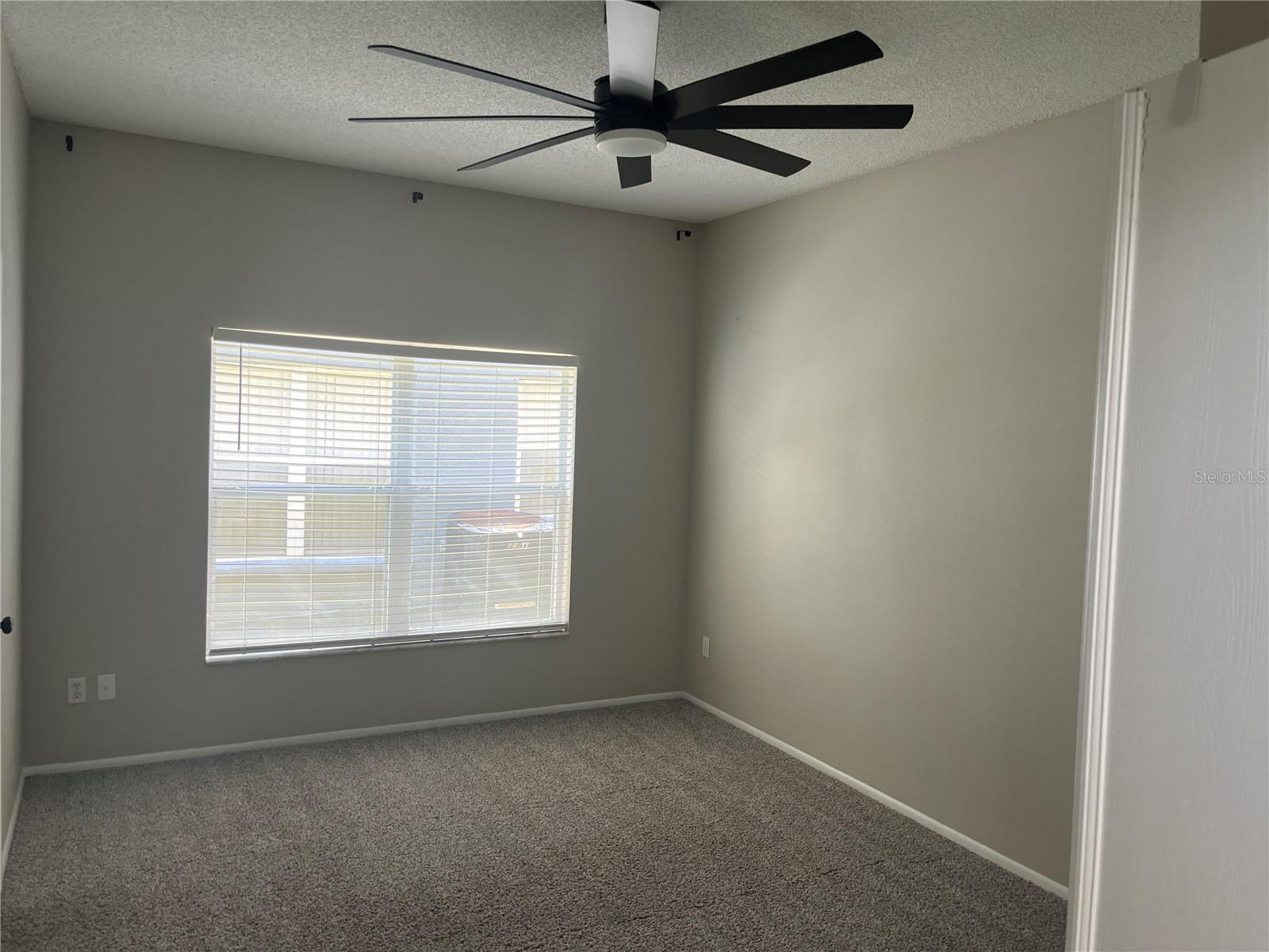 Image 46 of 93 For 189 Emeraldview Avenue