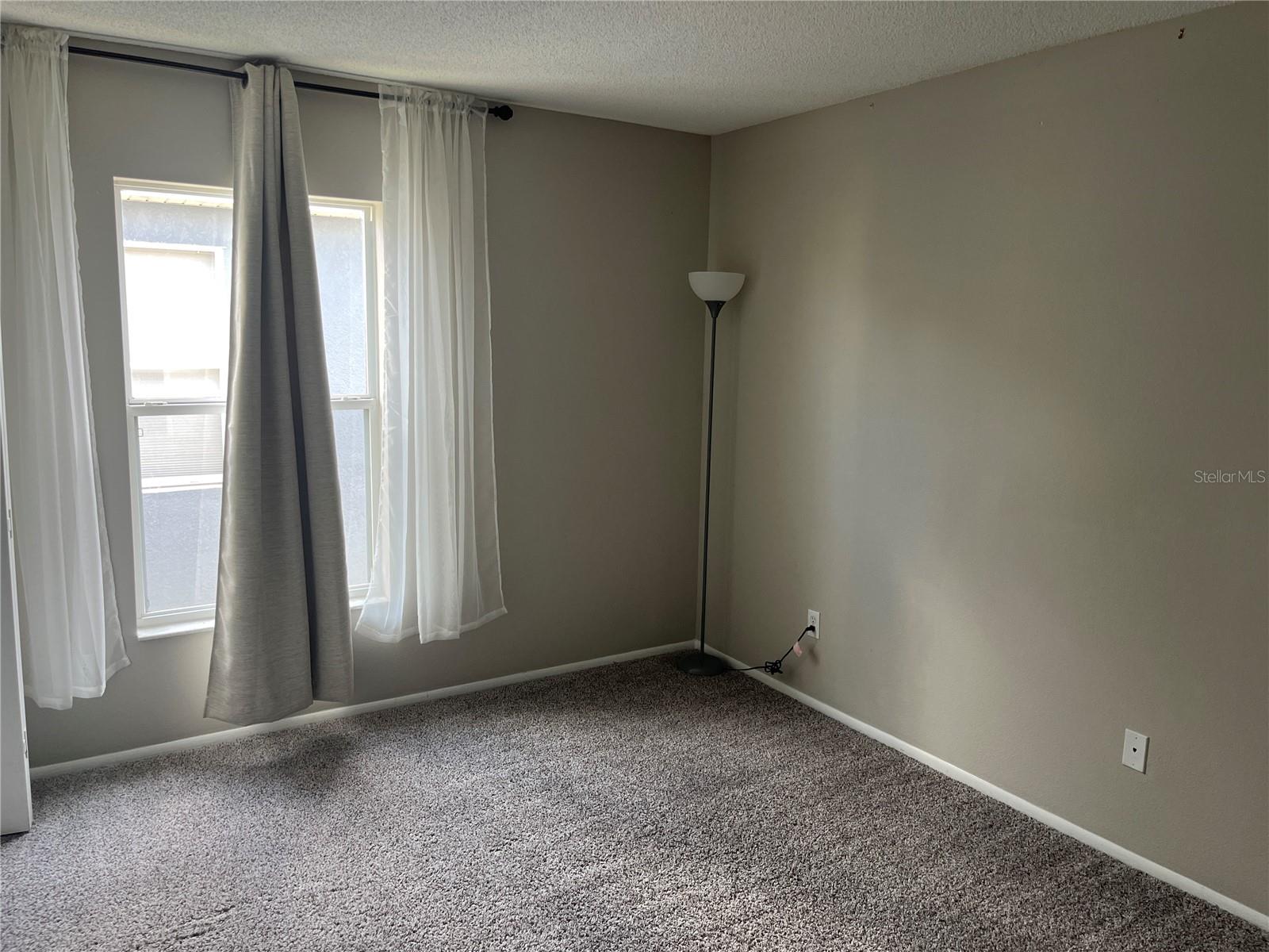 Image 65 of 93 For 189 Emeraldview Avenue
