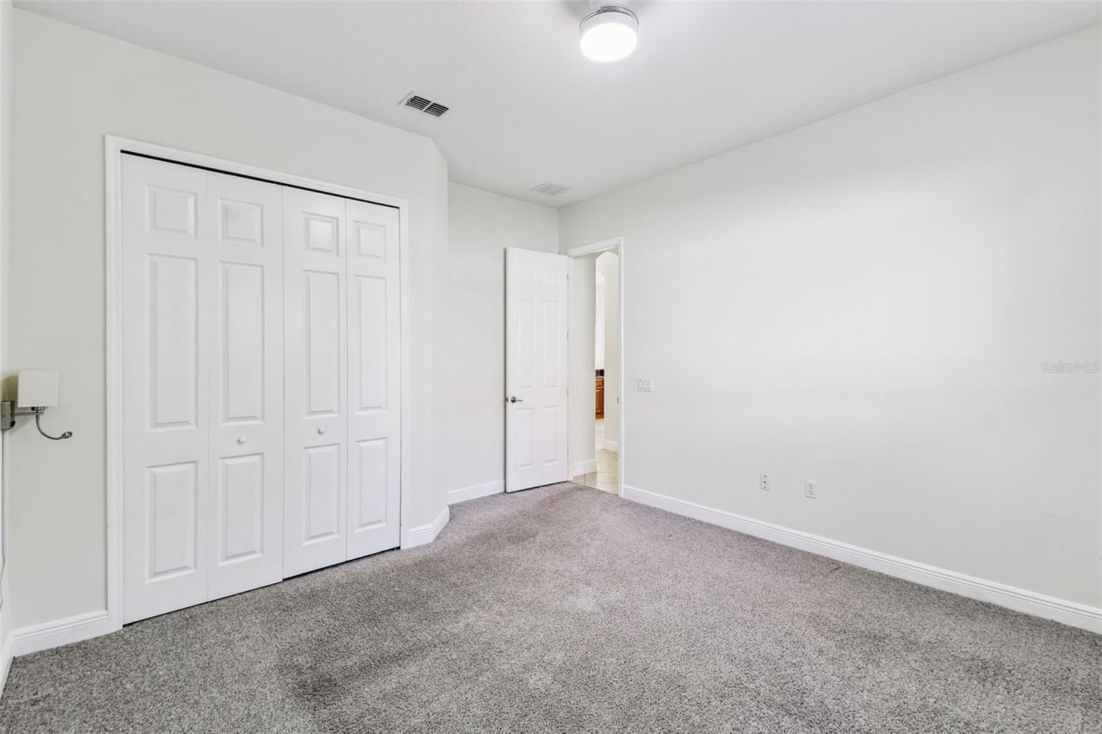 Image 27 of 66 For 506 Tapatio Lane