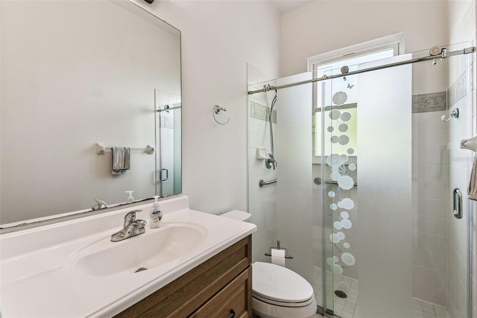 Image 28 of 66 For 506 Tapatio Lane