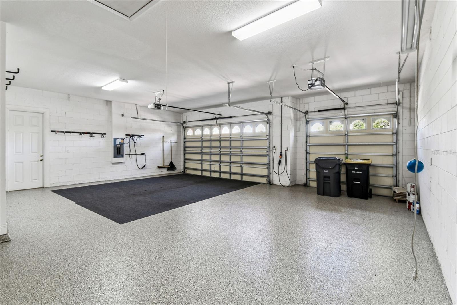 Image 50 of 66 For 506 Tapatio Lane