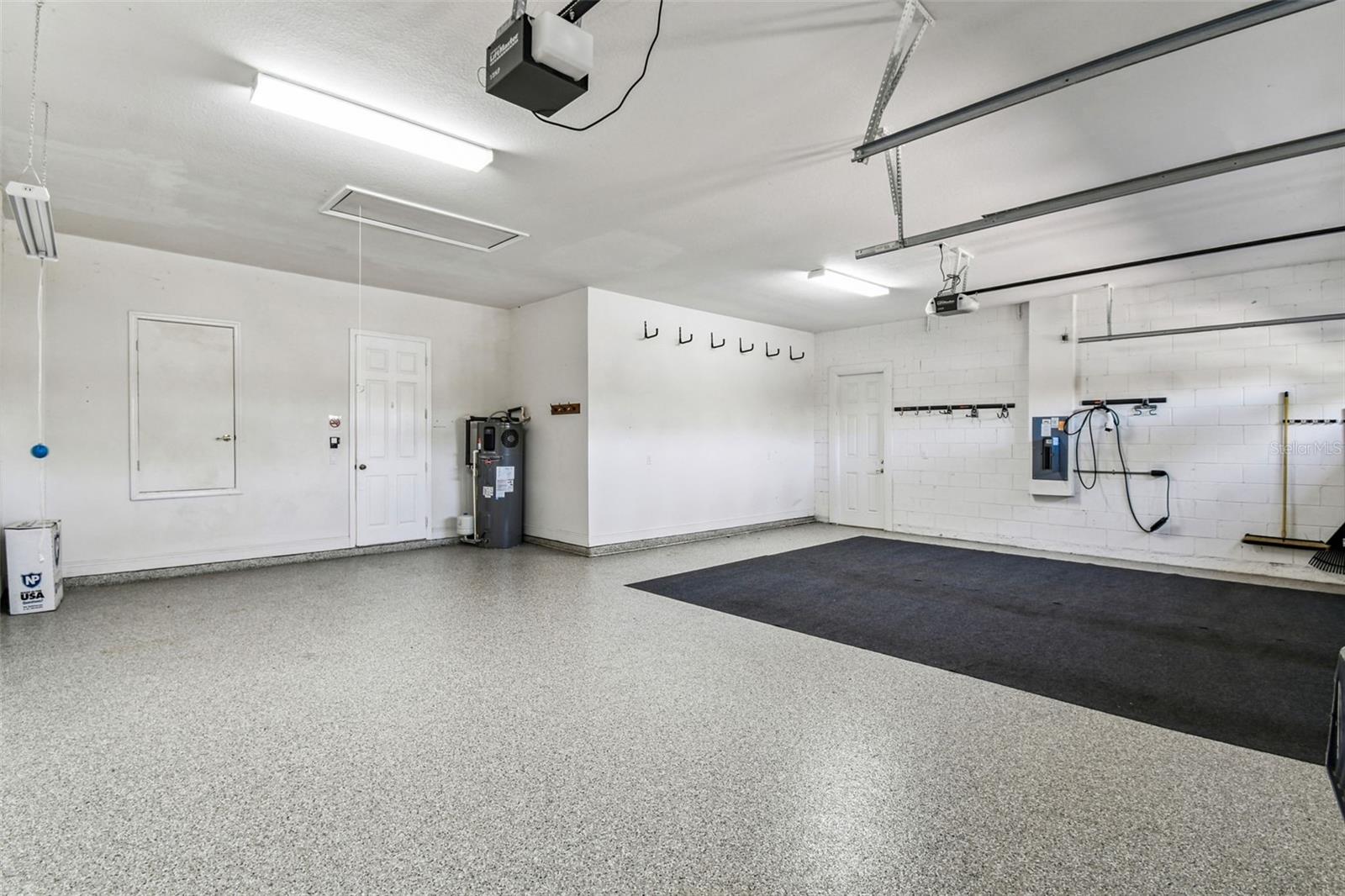 Image 51 of 66 For 506 Tapatio Lane