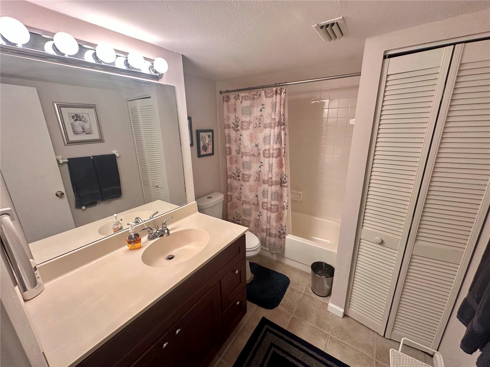 Image 20 of 63 For 6035 Sea Ranch Drive 410