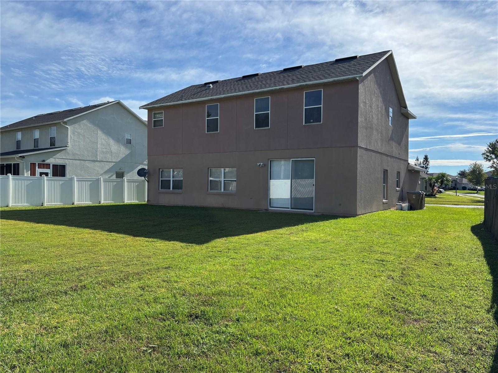 Image 9 of 57 For 2508 Baykal Drive