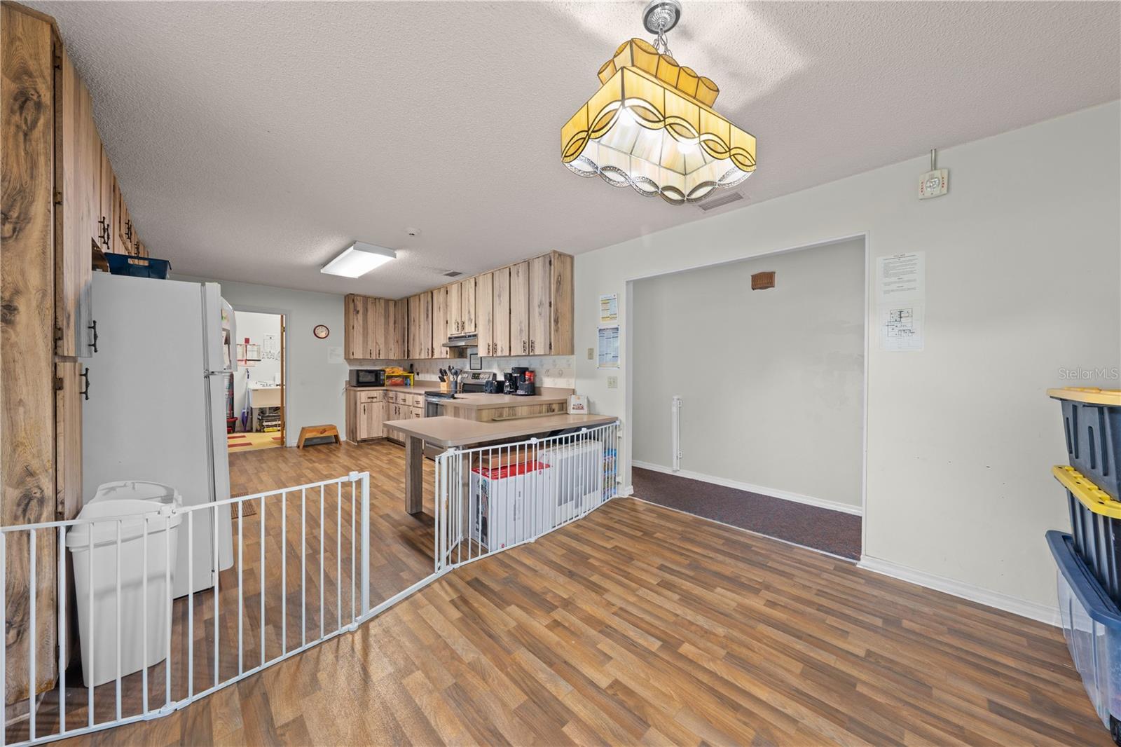 Image 24 of 52 For 102 Highland Street