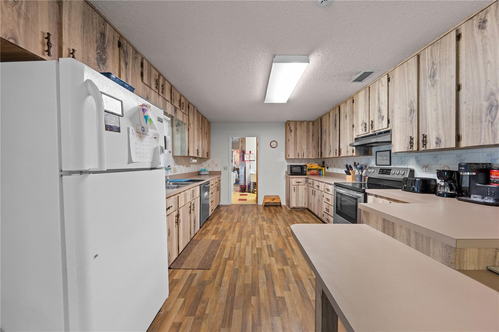 Image 25 of 52 For 102 Highland Street