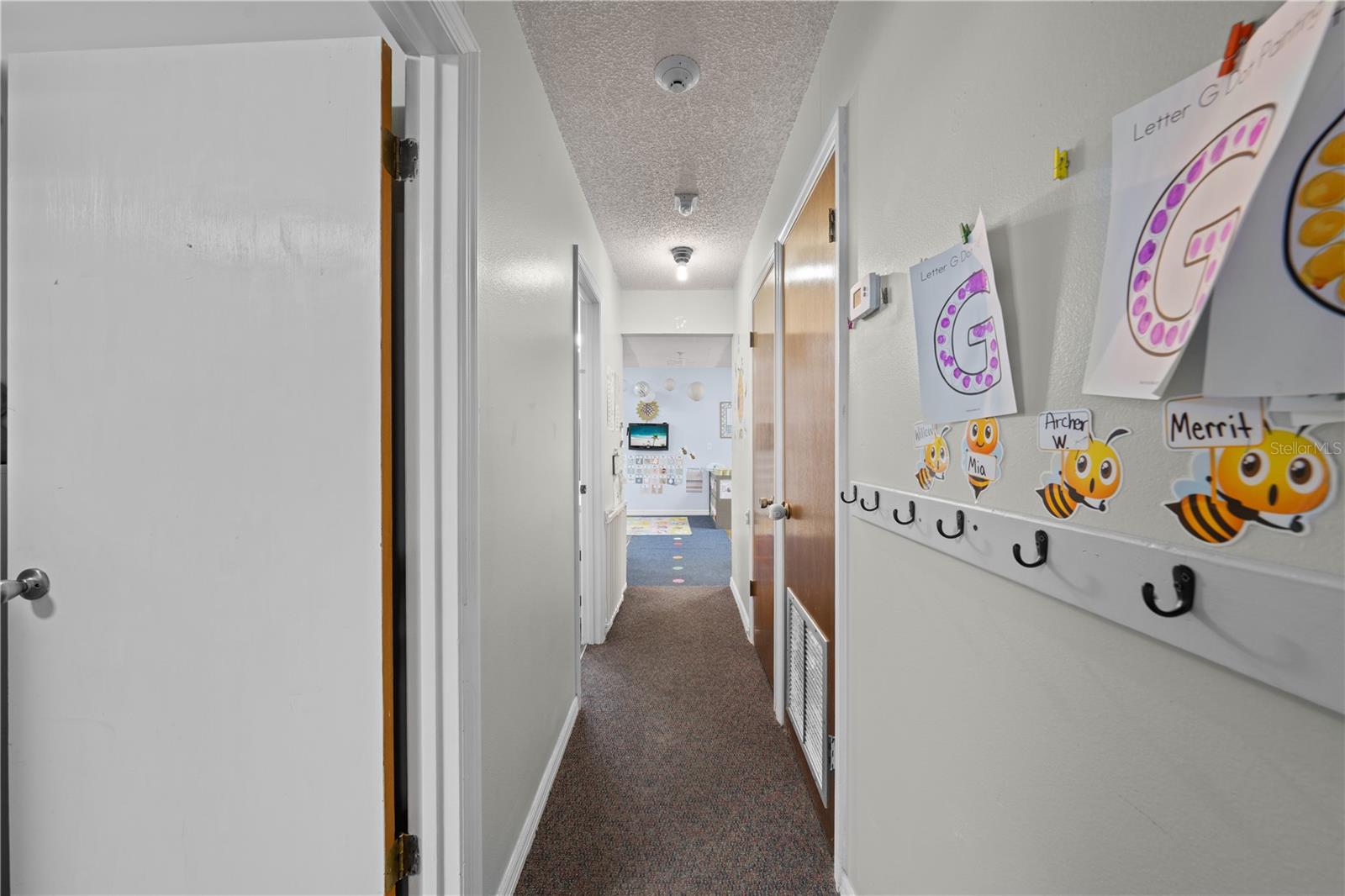 Image 29 of 52 For 102 Highland Street