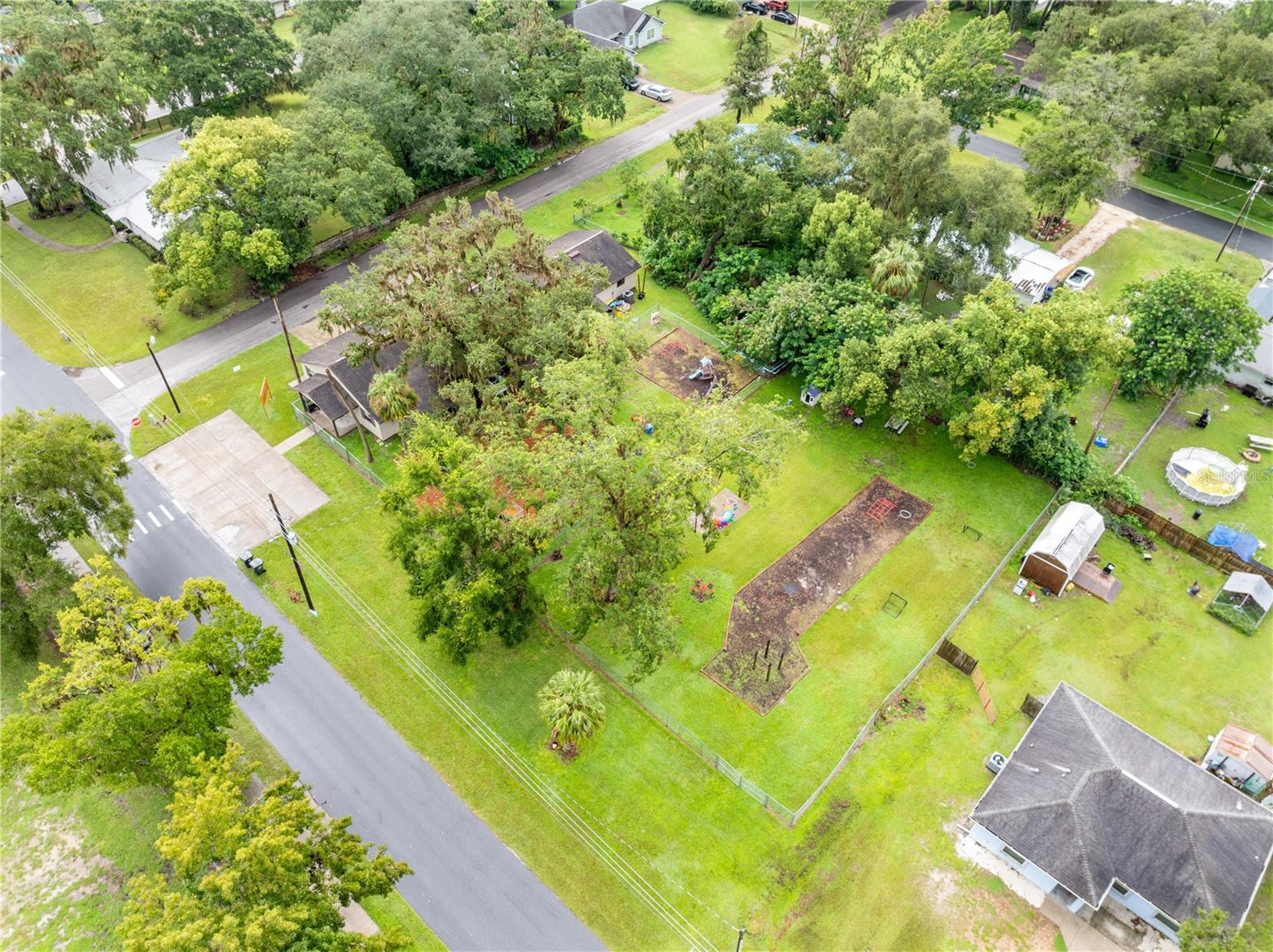 Image 43 of 52 For 102 Highland Street