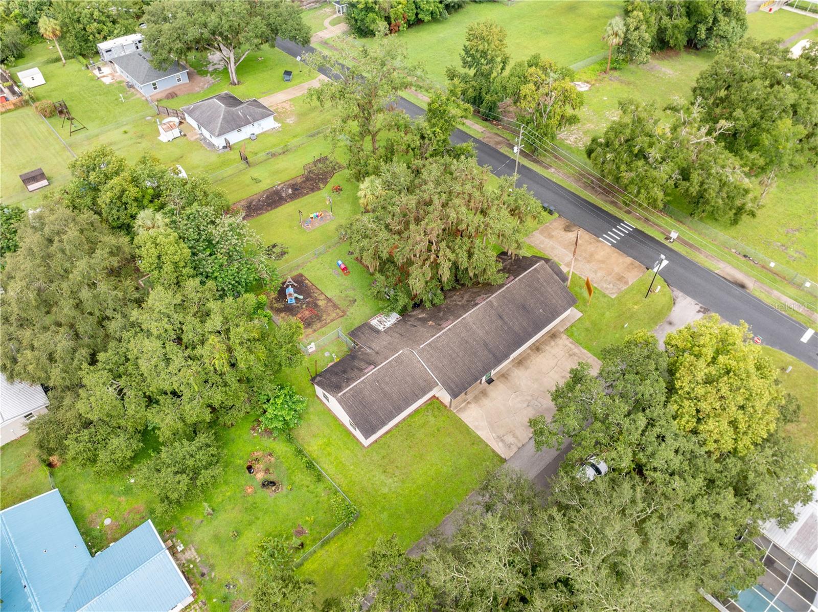 Image 48 of 52 For 102 Highland Street