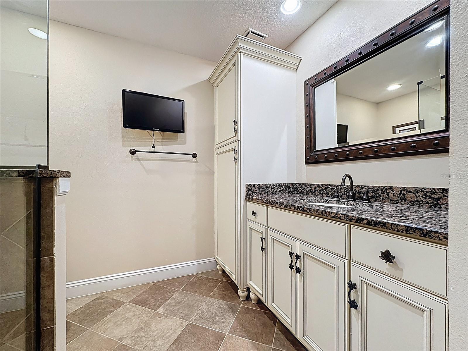 Image 35 of 77 For 2511 Saint Augustine Boulevard