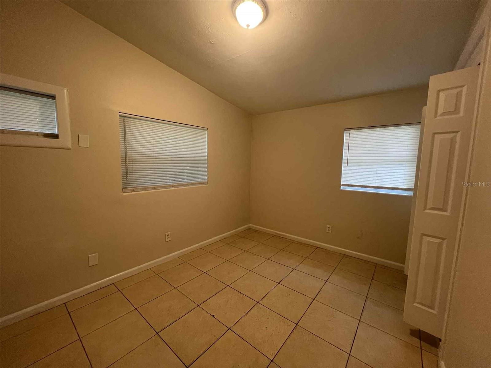 Image 11 of 19 For 5825 Forest Grove Boulevard
