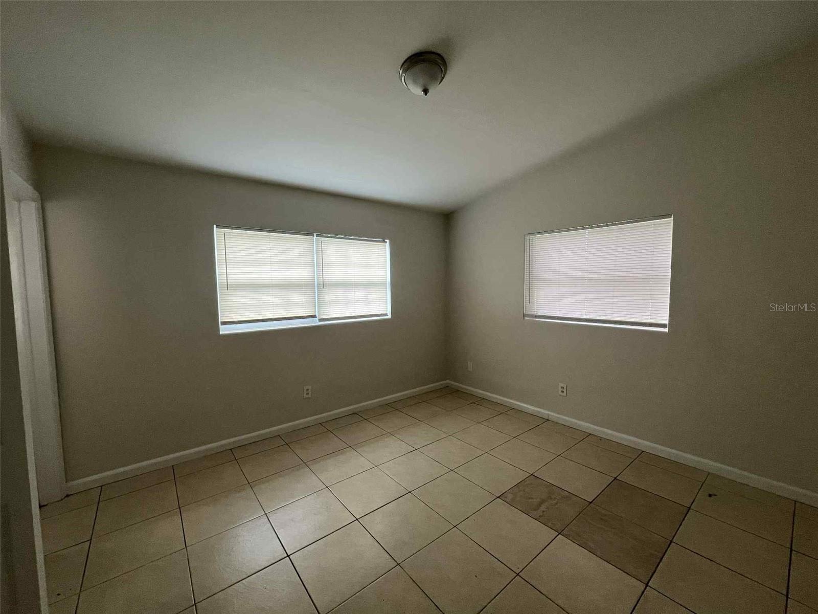 Image 6 of 19 For 5825 Forest Grove Boulevard