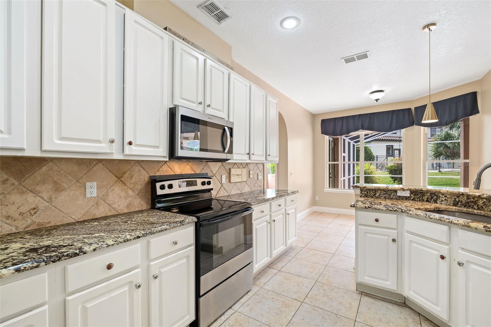 Image 11 of 37 For 7670 Milano Drive