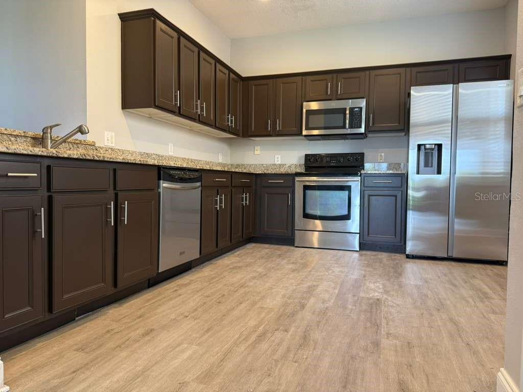 Image 4 of 29 For 3927 Pemberly Pines Circle