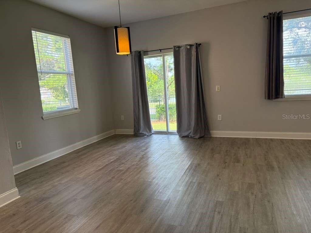 Image 7 of 29 For 3927 Pemberly Pines Circle