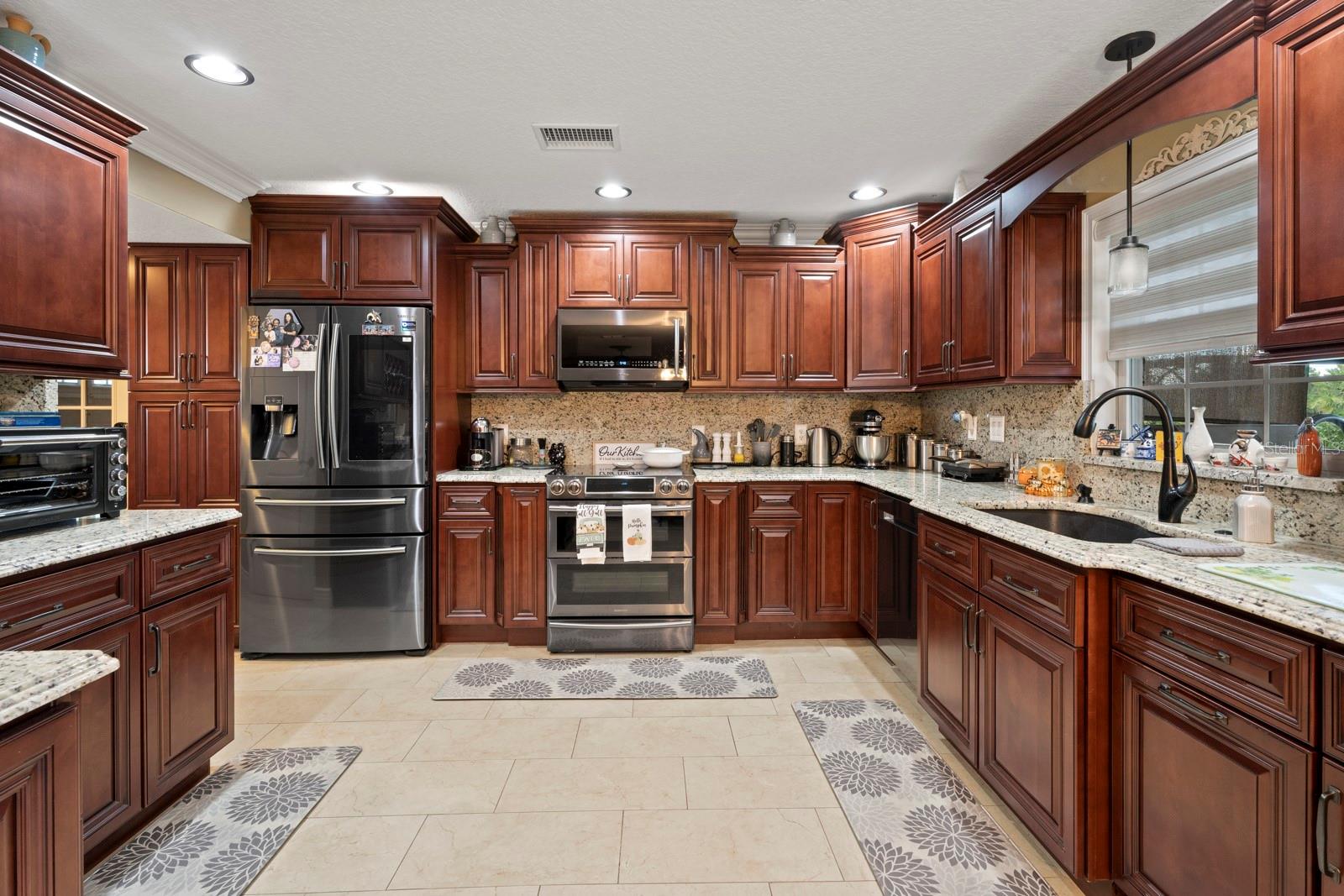 Image 17 of 63 For 6107 Waterfield Way