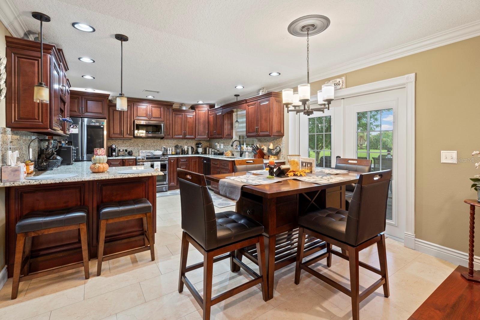 Image 21 of 63 For 6107 Waterfield Way