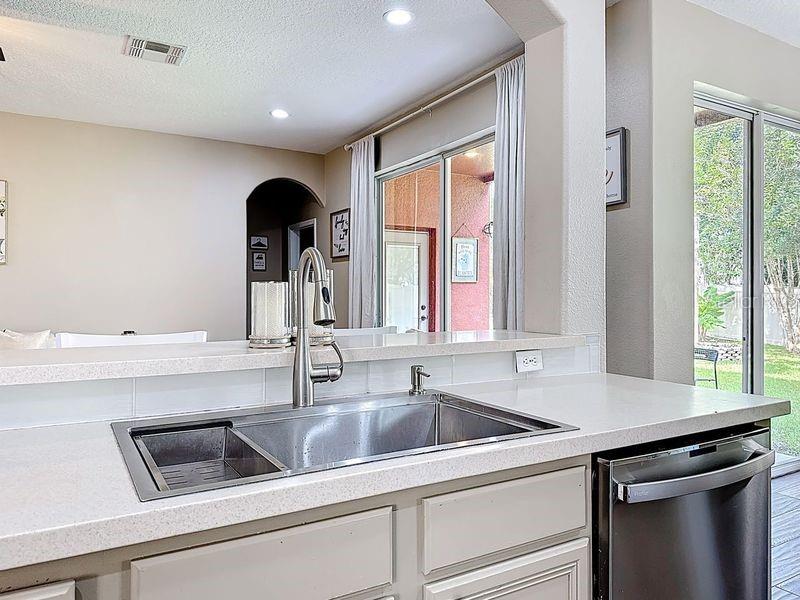 Image 14 of 60 For 13051 Moss Park Ridge Drive 13051