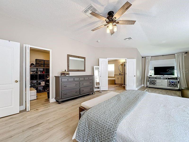 Image 41 of 60 For 13051 Moss Park Ridge Drive 13051