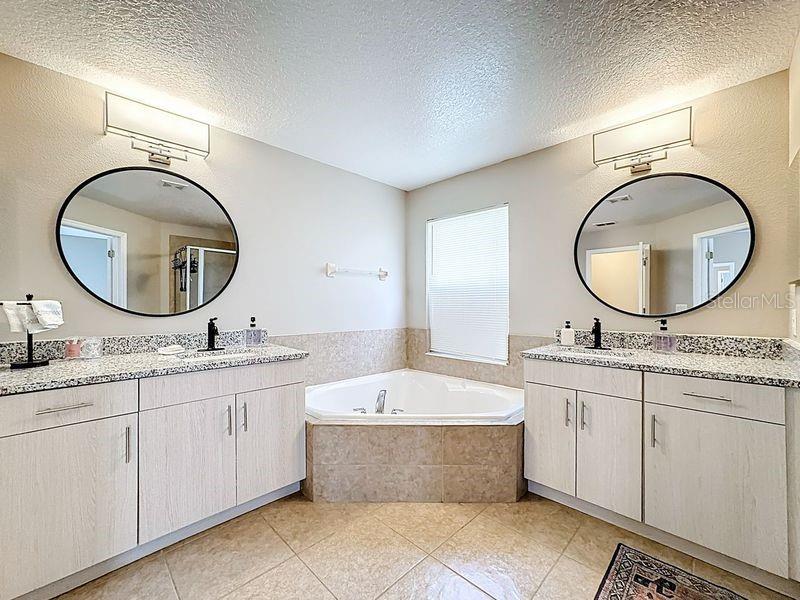 Image 47 of 60 For 13051 Moss Park Ridge Drive 13051